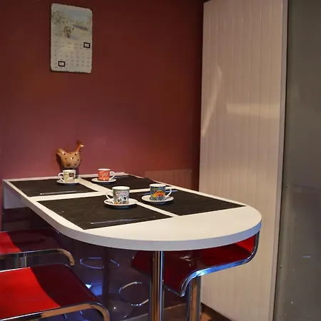 Modern Holiday In With Fireplace Feriehus